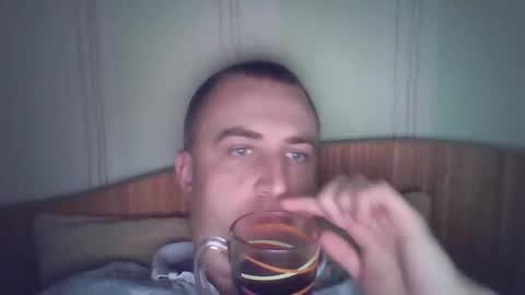 Snapshot of johnoreon chatting on 09/19/25, 11:33 johnoreon online show from 09/19/25, 11:33