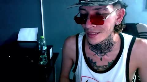 johnsonisaac94  online show from 12/06/24, 07:54