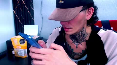 johnsonisaac94  online show from 02/17/25, 07:15