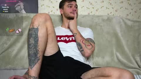 Snapshot of johnstoneisland chatting on 12/04/25, 09:23 John online show from 12/04/25, 09:23