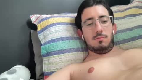 Snapshot of johnukber chatting on 09/11/25, 05:46 John Ukber online show from 09/11/25, 05:46