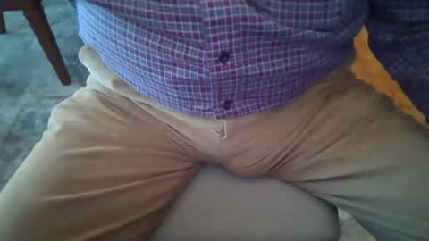 Snapshot of johnxxx549 chatting on 01/21/25, 01:11 johnxxx549 online show from 01/21/25, 01:11