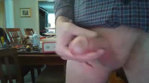 Snapshot of johnxxx549 chatting on 01/21/25, 08:32 johnxxx549 online show from 01/21/25, 08:32