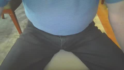 Snapshot of johnxxx549 chatting on 09/29/25, 12:32 johnxxx549 online show from 09/29/25, 12:32