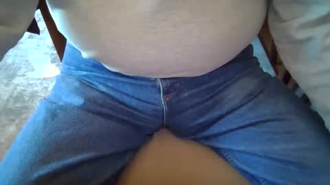 Snapshot of johnxxx549 chatting on 11/17/25, 12:44 johnxxx549 online show from 11/17/25, 12:44