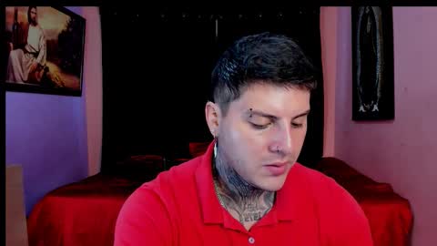 Snapshot of johny_multicum chatting on 11/24/25, 06:18 Johny online show from 11/24/25, 06:18