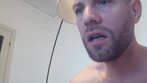 Snapshot of jojo19844 chatting on 09/29/25, 04:50 jojo19844 online show from 09/29/25, 04:50