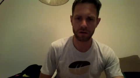 Snapshot of jojo19844 chatting on 10/21/25, 07:14 jojo19844 online show from 10/21/25, 07:14