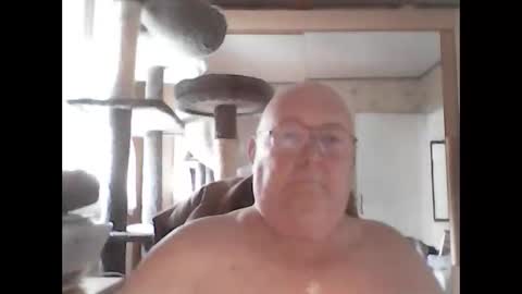 jojo60000529566 online show from 10/06/25, 10:02