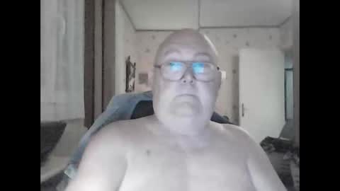 jojo60000529566 online show from 04/23/26, 04:24