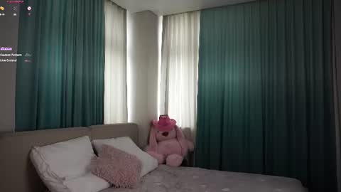 Aurora online show from 06/11/26, 02:53