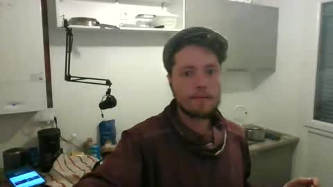 boss online show from 11/02/25, 10:34