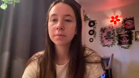 Snapshot of jolandamccammon chatting on 05/20/26, 04:24 I am Joline ntmuLets hit 10 Thumbs Up together online show from 05/20/26, 04:24