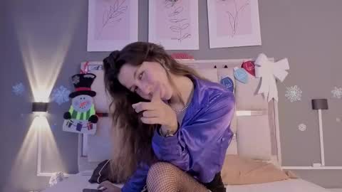 jolie_lov online show from 11/25/25, 01:44