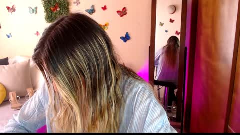 Jolie Mature online show from 04/08/26, 10:10