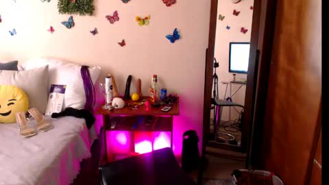 Snapshot of jolie_mature_ chatting on 06/06/26, 07:29 Jolie Mature online show from 06/06/26, 07:29