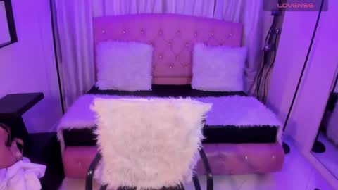 Jolie price  online show from 03/22/26, 01:53