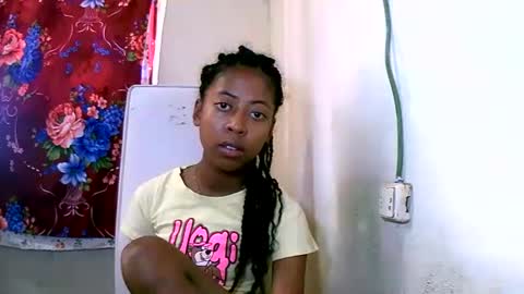 Snapshot of joliekah27 chatting on 01/25/25, 06:45 joliekah27 online show from 01/25/25, 06:45