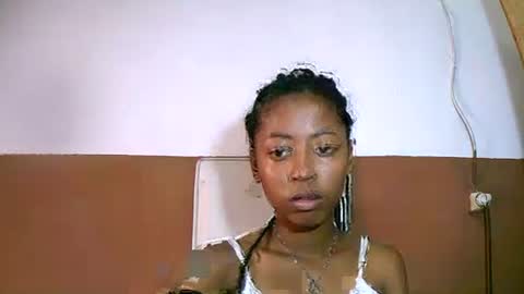 Snapshot of joliekah27 chatting on 02/16/25, 09:26 joliekah27 online show from 02/16/25, 09:26