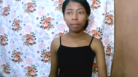 Snapshot of joliekah27 chatting on 03/10/25, 06:49 joliekah27 online show from 03/10/25, 06:49