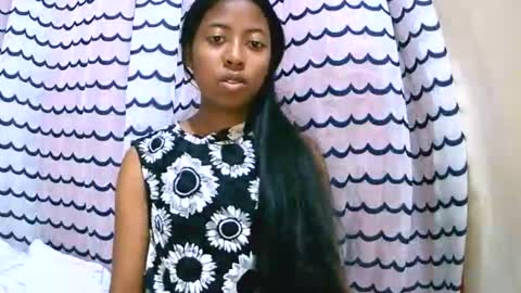 Snapshot of joliekah27 chatting on 09/14/25, 09:25 joliekah27 online show from 09/14/25, 09:25