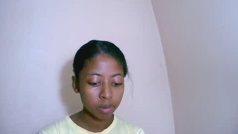 Snapshot of joliekah27 chatting on 11/02/25, 08:00 joliekah27 online show from 11/02/25, 08:00