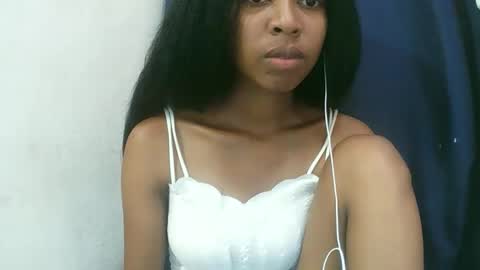 joliekah27 online show from 03/03/26, 07:47