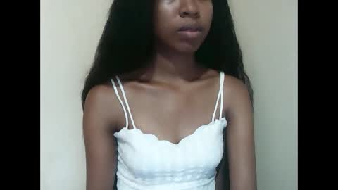 joliekah27 online show from 03/28/26, 04:45