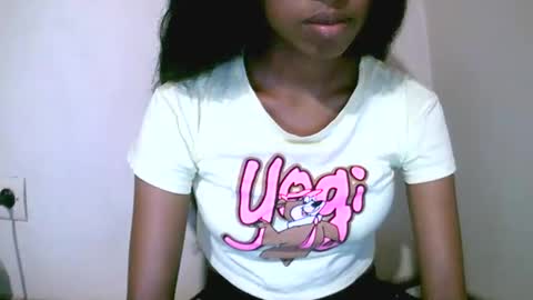 joliekah27 online show from 04/12/26, 12:10