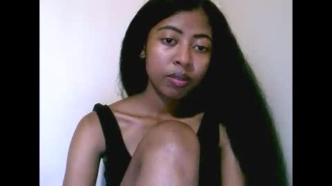 joliekah27 online show from 05/14/26, 07:37