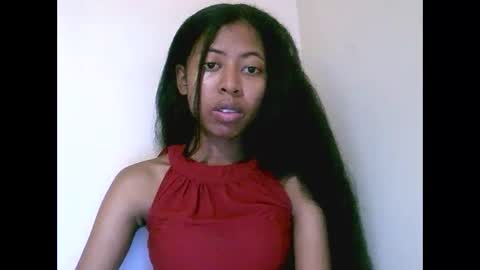 joliekah27 online show from 05/19/26, 06:53