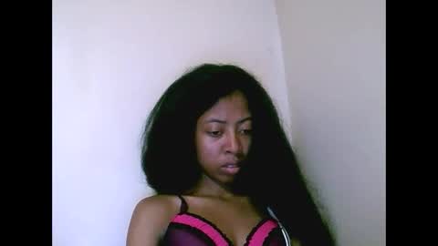 joliekah27 online show from 05/20/26, 08:26