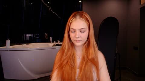 Polly  online show from 01/19/25, 04:12