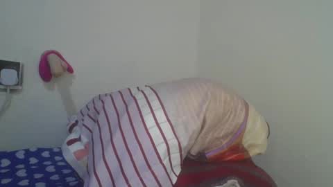 jollynabeb online show from 02/28/25, 10:06