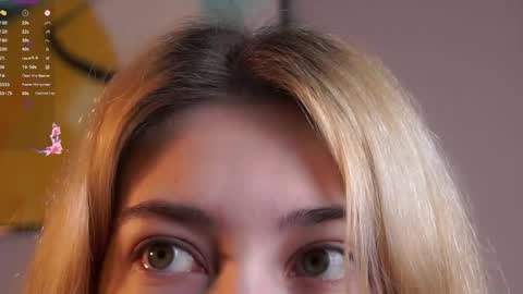 Viola online show from 04/15/26, 01:18