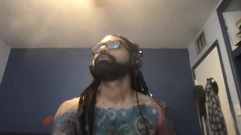 Snapshot of jon2h6k chatting on 11/26/25, 01:39 jon2h6k online show from 11/26/25, 01:39