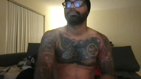 Snapshot of jon2h6k chatting on 07/04/26, 03:45 jon2h6k online show from 07/04/26, 03:45