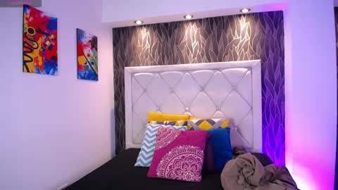 Jonas  online show from 03/15/26, 04:29