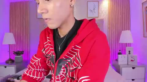 Snapshot of jonas_hiill chatting on 07/18/26, 05:11 Jonas online show from 07/18/26, 05:11