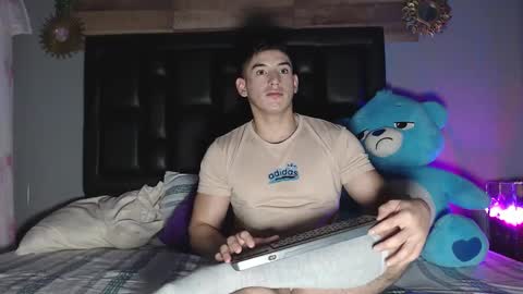 jonathancast08 online show from 01/26/25, 02:08