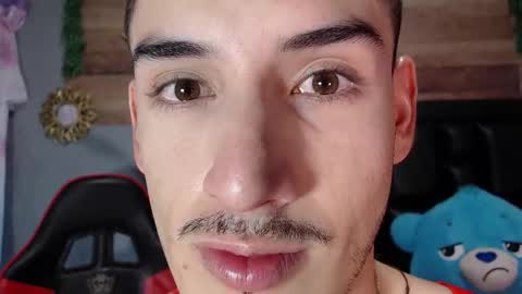 jonathancast08 online show from 03/07/25, 05:08