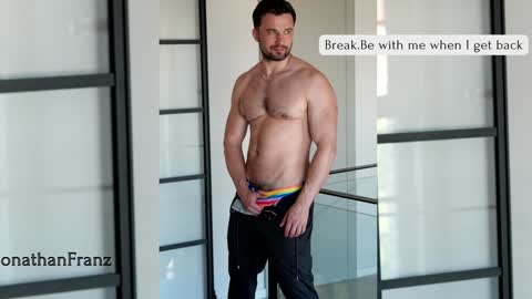 Snapshot of jonathanfranz123 chatting on 12/20/24, 07:55 jonathanfranz123 online show from 12/20/24, 07:55