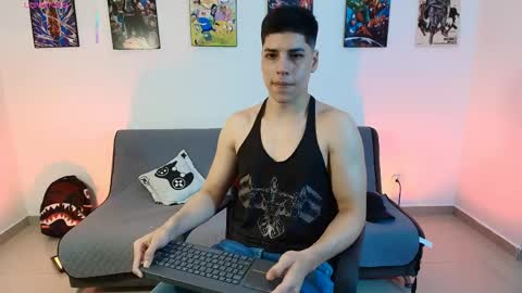 Instagram jonathanfit14 online show from 04/13/26, 11:43