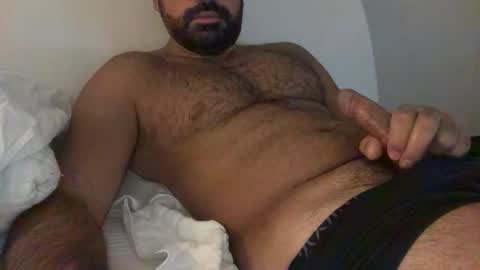 Snapshot of jonathansmitherson96 chatting on 10/31/25, 01:01 jonathansmitherson96 online show from 10/31/25, 01:01