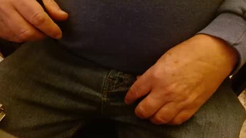 Snapshot of joncpics chatting on 01/13/25, 01:45 joncpics online show from 01/13/25, 01:45