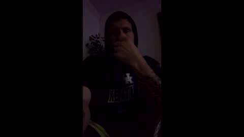 Snapshot of jonjon381840646 chatting on 12/04/25, 04:55 jonjon381840646 online show from 12/04/25, 04:55