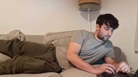 Snapshot of jonni_naughty chatting on 12/29/24, 08:15 jonni_naughty online show from 12/29/24, 08:15