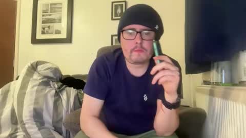 jonnybeeswax7376964133 online show from 12/04/25, 08:39