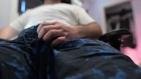 Snapshot of jonnydawg69 chatting on 11/04/25, 02:16 Jonny online show from 11/04/25, 02:16