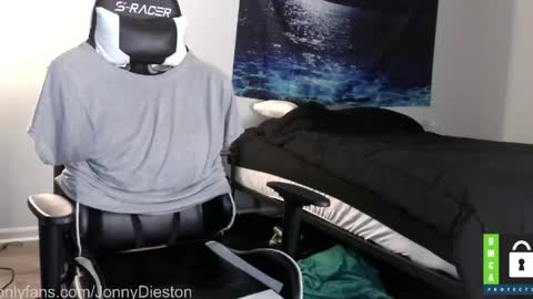 Snapshot of jonnydieston777 chatting on 04/18/26, 03:05 JonnyDieston online show from 04/18/26, 03:05